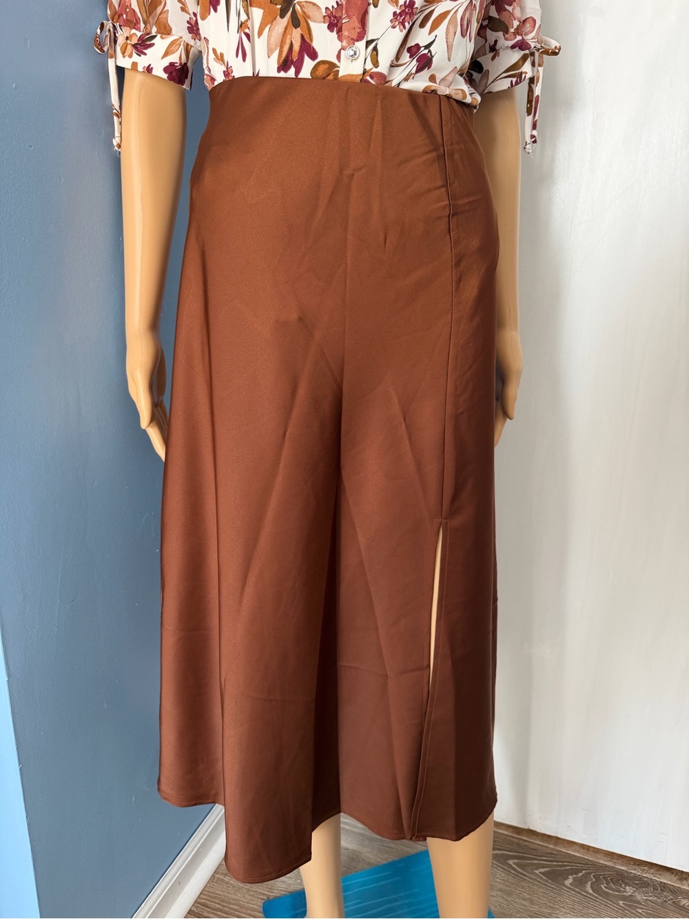 Brown Silky Skirt, Size Small, NWT